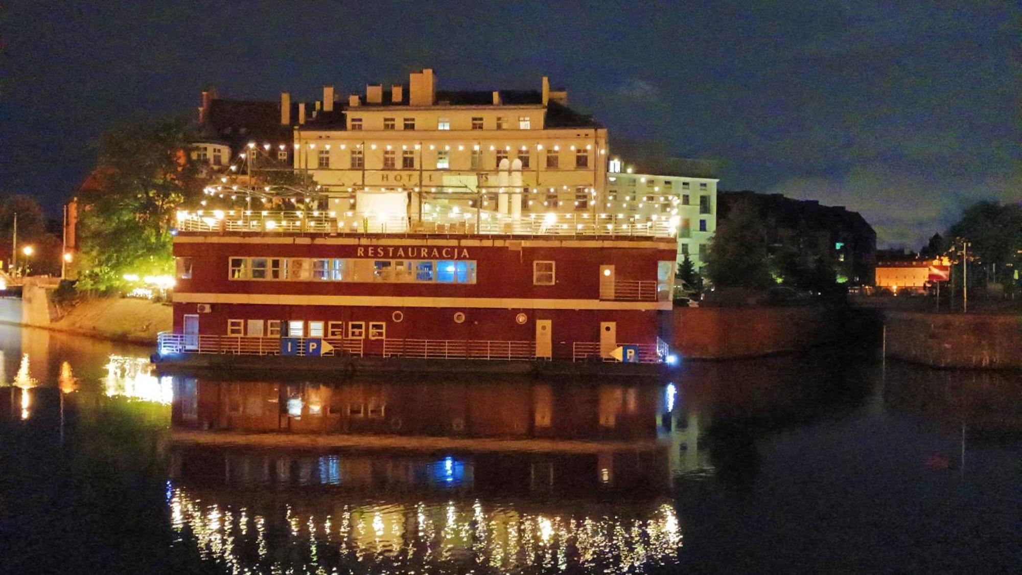 Great Polonia River Boat * Wrocław